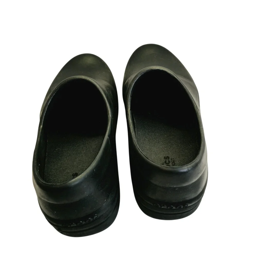 Crocs On The Clock Black Work Slip-Resistant Clogs Shoes Women 10 Men 8 EU 42